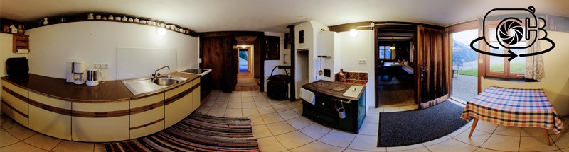 Küche und Eingangsbereich